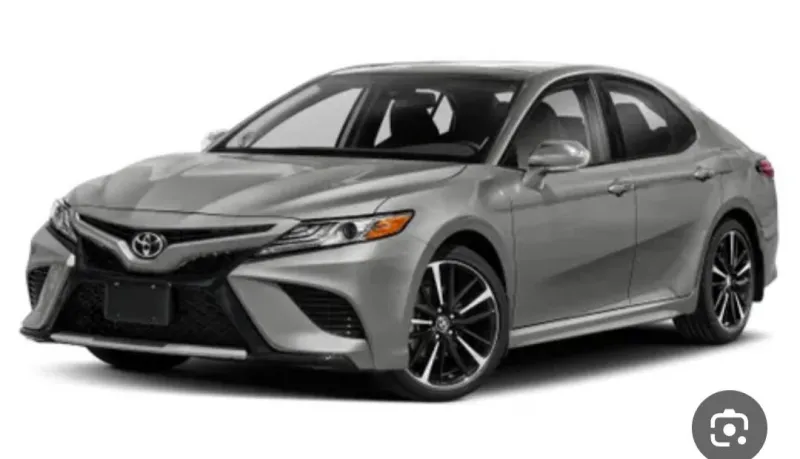 تويوتا كامري مستعمل نظيف للبيع